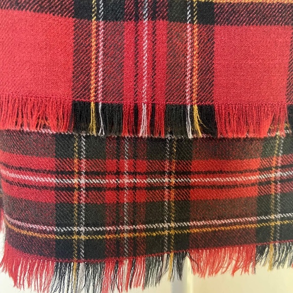 DOLCE & GABBANA wool plaid skirt - elastic waist & fringed hem - Picture 3 of 9